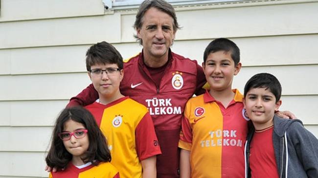 Lig biter, Roberto Mancini gider