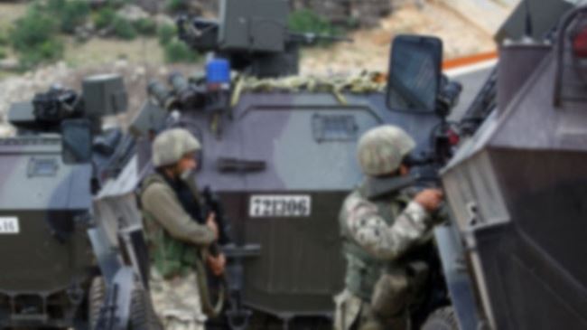 Bitlis’te askere roketli saldırı