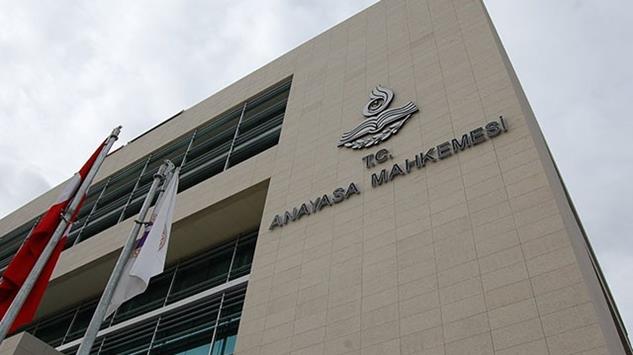 Anayasa Mahkemesindeki 41 personel kamu görevinden çıkarıldı