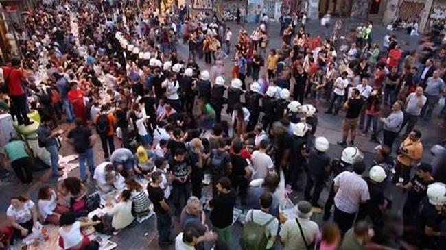 ‘Yeryüzü Sofrası’na polis engeli