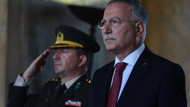 Ekmeleddin İhsanoğlu Anıtkabir’i ziyaret etti