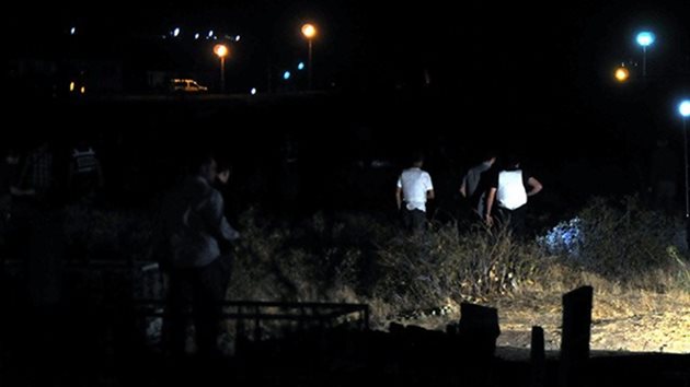 Diyarbakır’da jandarma ve polise ateş