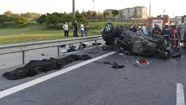 TEM’de feci kaza: 2 ölü