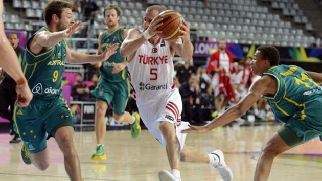 12 Dev Adam çeyrek finalde