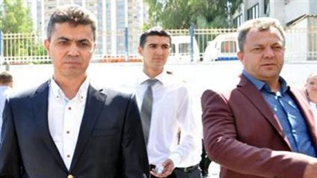 9 polis tahliye edildi