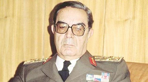 Doğan Güreş hayatını kaybetti