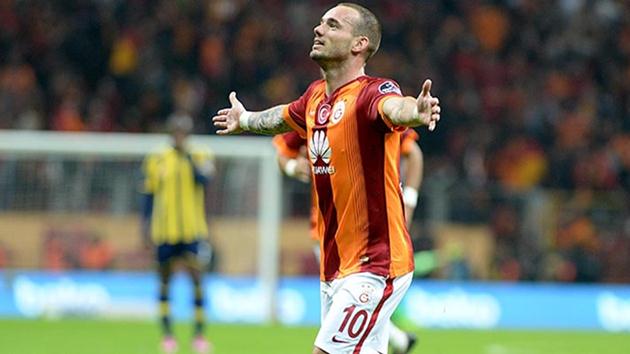 Galatasaraylı yıldız Sneijder’in 3 katını kazanıyor!