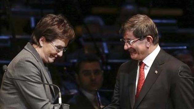 Davutoğlu: Vizeleri kaldırıyoruz