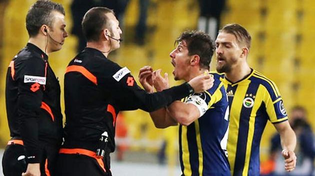 Emre yine sivri dilinin kurbanı oldu