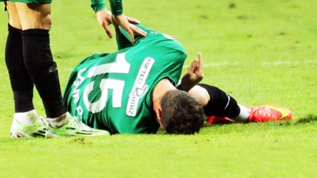 Akhisar Belediyespor’da Uğur Demirok sakatlık şoku!