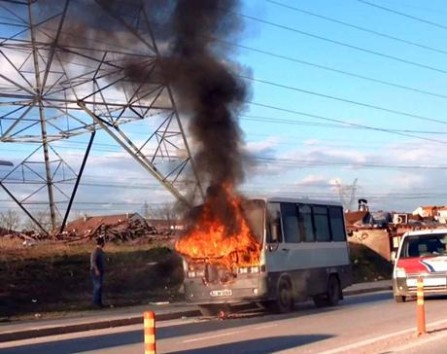 Sakarya-minibüs-yangın