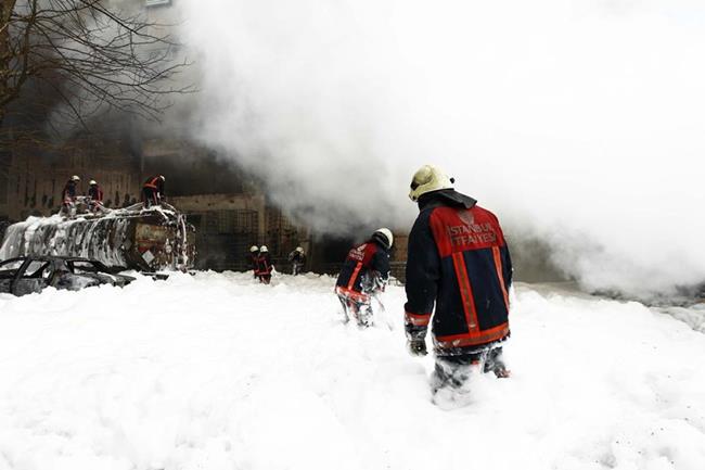 Başakşehir-ikitelli-tanker-yangın