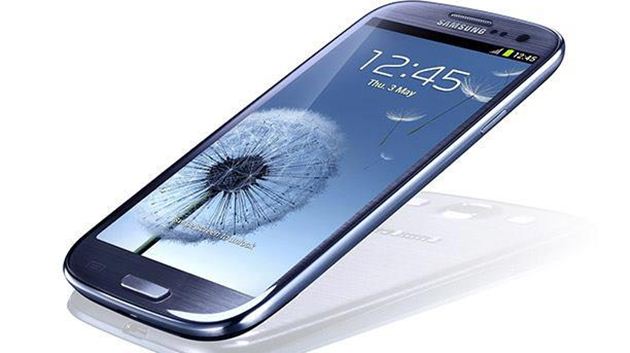 Samsung’un akıllı telefonunun pil ömrünü 2 katına çıkarıyor