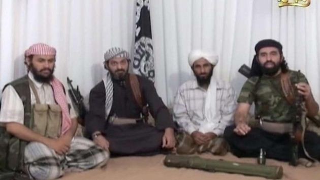 Nasır el Vuhayşi 2009 yılında Suudi Arabistanlı cihatçılarla birlikte Yemen El Kaidesi'ni kurdu. 