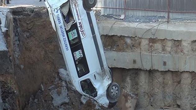 Üsküdar’da AVM inşaatında göçük