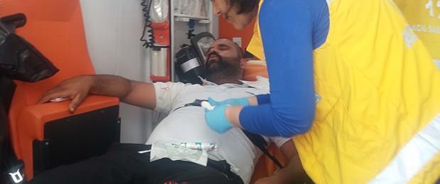 Trafik polisi, minibüs şoförünü vurdu!