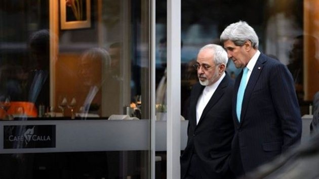 ABD Dışişleri Bakanı John Kerry ile İran Dışişleri Bakanı Mohammad Javad Zarif