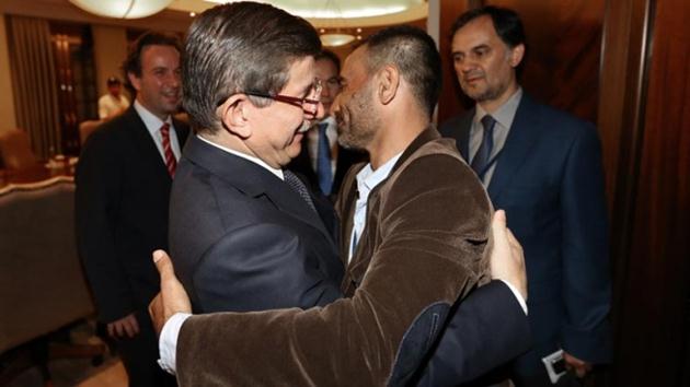 Davutoğlu sığınmacı temsilcileriyle görüştü