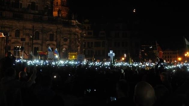 İslam karşıtı-PEGIDA-almanya-gösteri