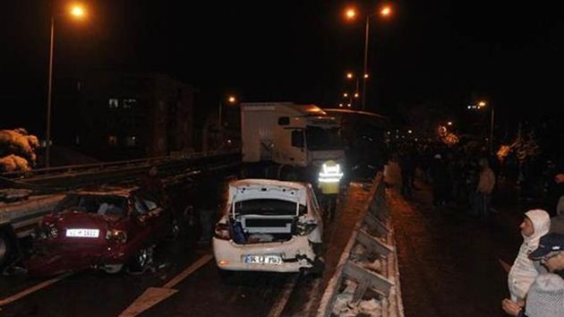 gölcük-zincirleme-trafik kazası