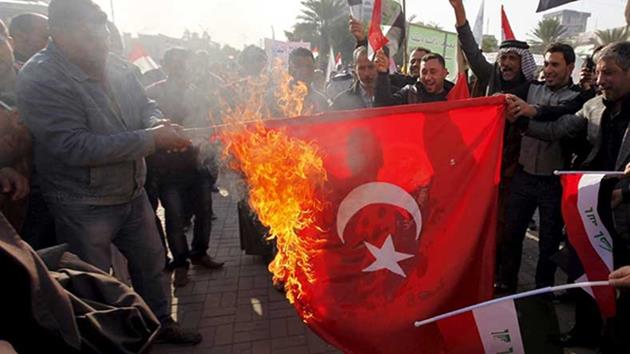 Bağdat’ta Türk bayrağı yakıldı!