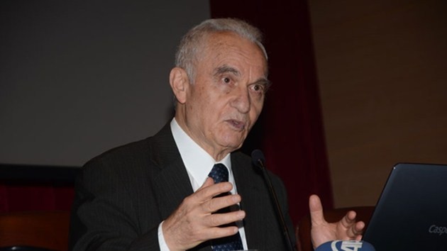 Yaşar Yakış