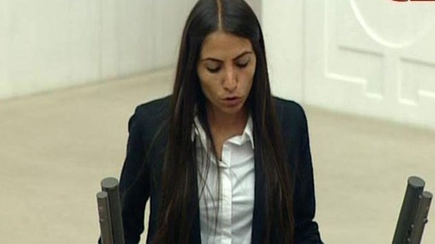 Tuğba Hezer