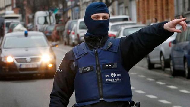 Paris saldırılarının baş şüphelisi yakalandı