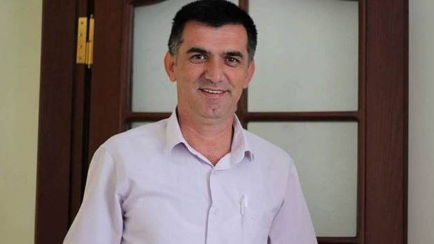 5 dişini çektiren polis memuru hayatını kaybetti